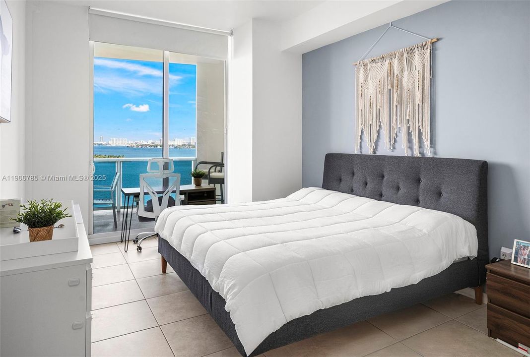 For Rent: $3,850 (1 beds, 1 baths, 850 Square Feet)