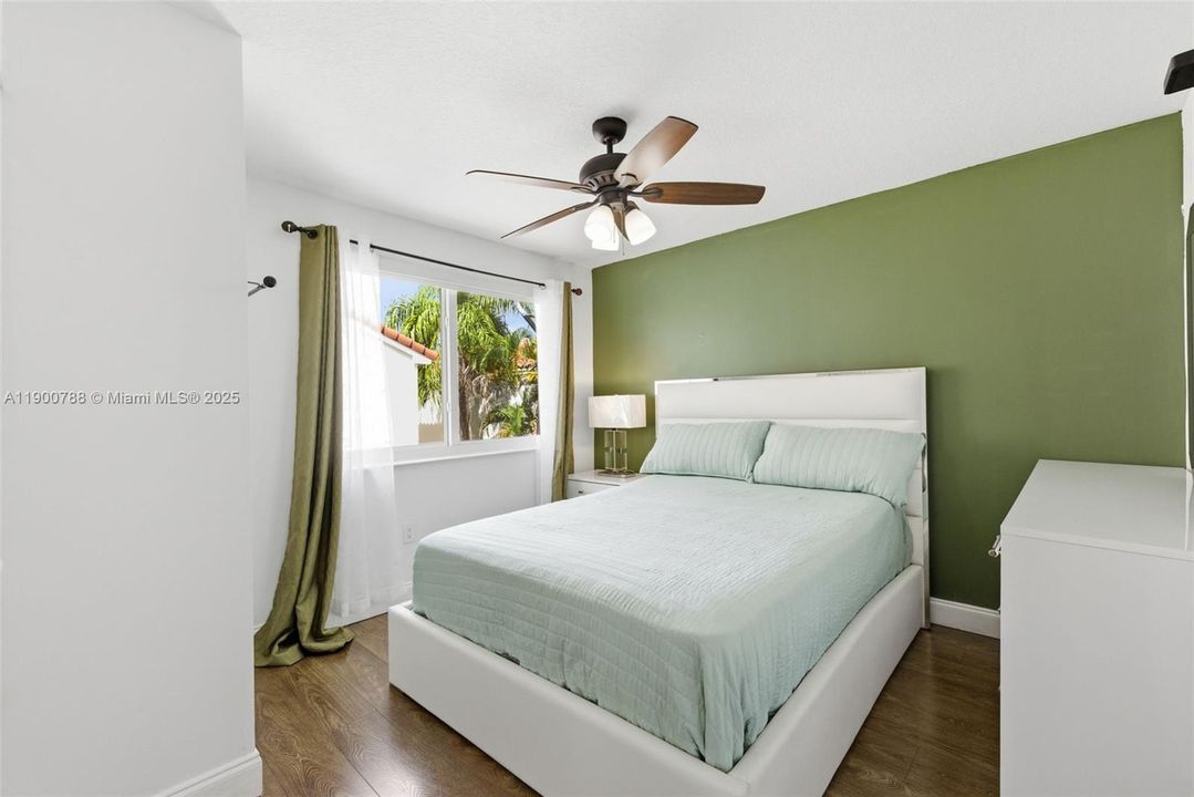 Active With Contract: $539,000 (5 beds, 2 baths, 1790 Square Feet)