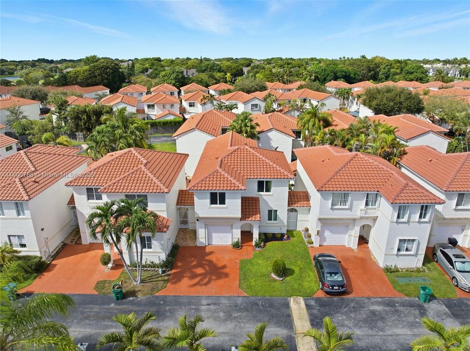 Active With Contract: $539,000 (5 beds, 2 baths, 1790 Square Feet)