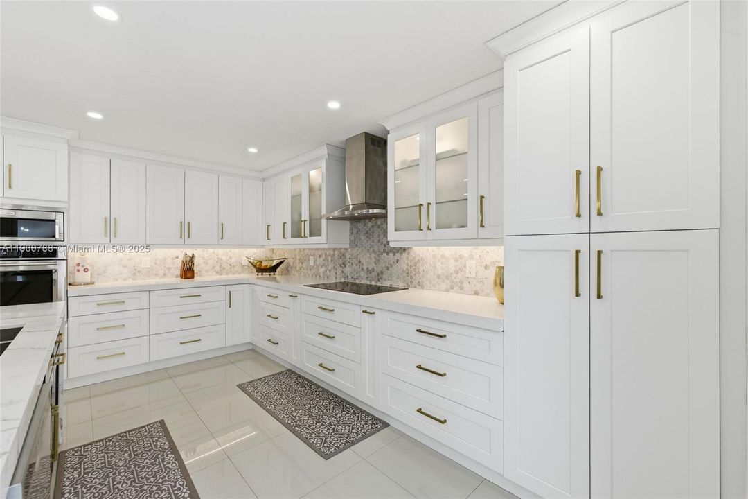 Active With Contract: $539,000 (5 beds, 2 baths, 1790 Square Feet)