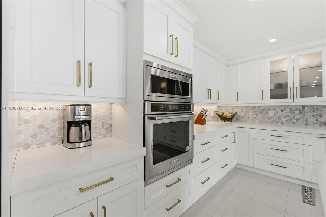 Active With Contract: $539,000 (5 beds, 2 baths, 1790 Square Feet)