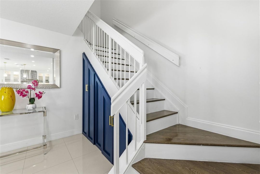 Active With Contract: $539,000 (5 beds, 2 baths, 1790 Square Feet)