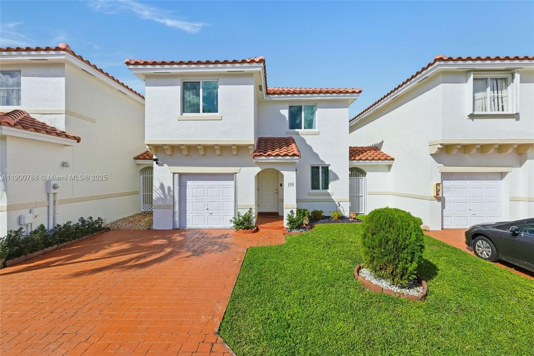 Active With Contract: $539,000 (5 beds, 2 baths, 1790 Square Feet)