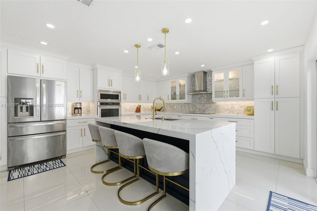 Active With Contract: $539,000 (5 beds, 2 baths, 1790 Square Feet)