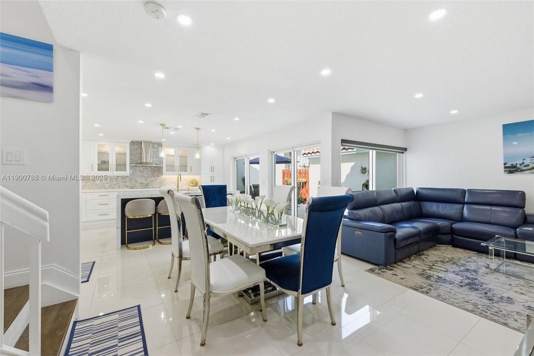 Active With Contract: $539,000 (5 beds, 2 baths, 1790 Square Feet)