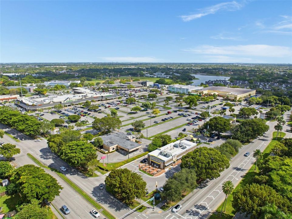 Active With Contract: $539,000 (5 beds, 2 baths, 1790 Square Feet)