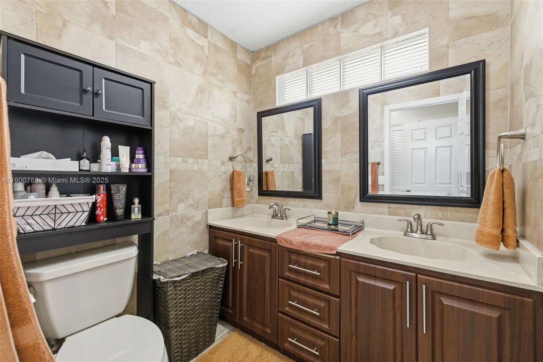 Active With Contract: $539,000 (5 beds, 2 baths, 1790 Square Feet)