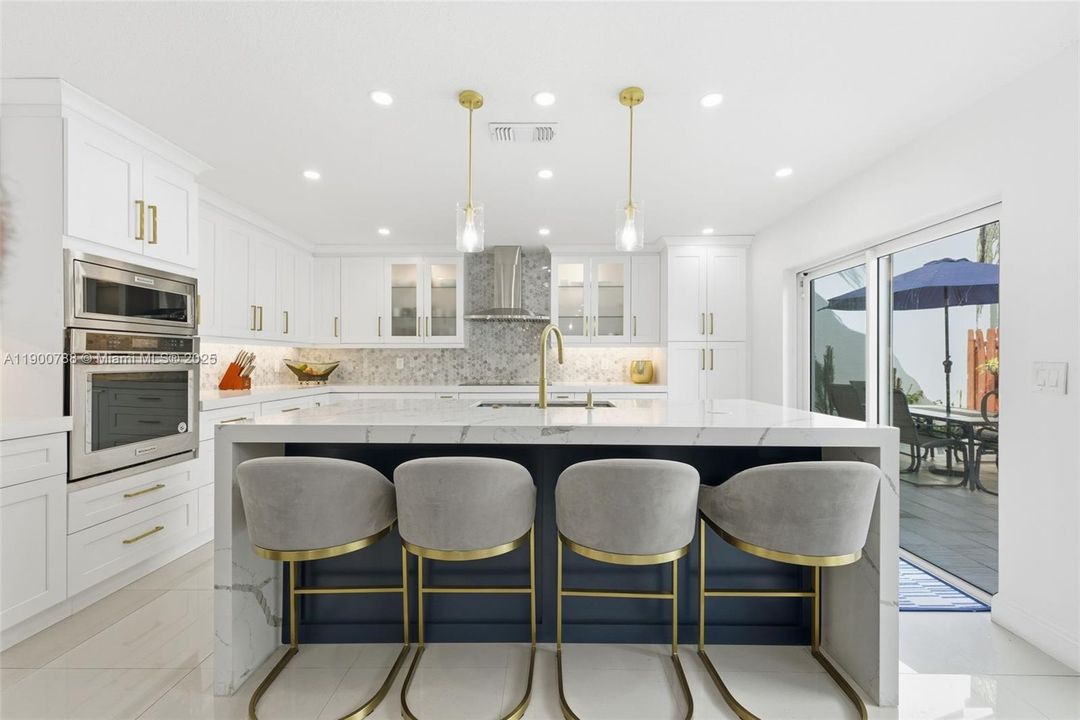 Active With Contract: $539,000 (5 beds, 2 baths, 1790 Square Feet)