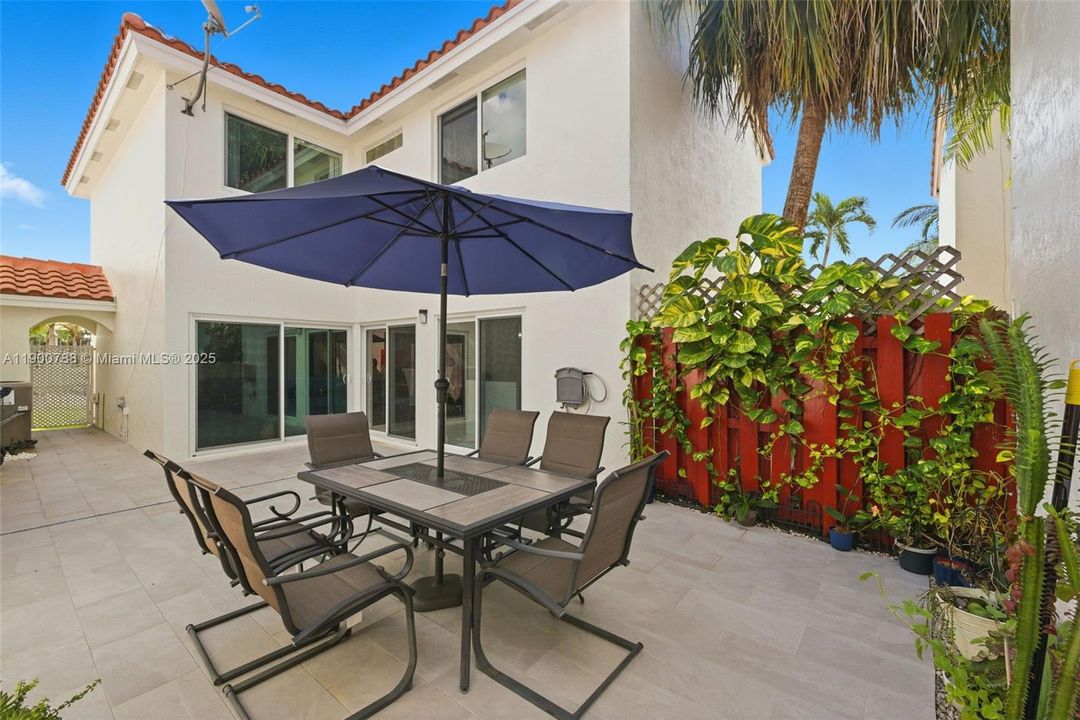 Active With Contract: $539,000 (5 beds, 2 baths, 1790 Square Feet)