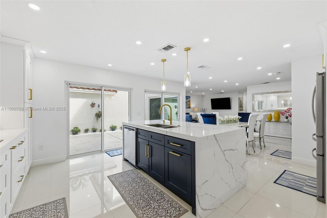 Active With Contract: $539,000 (5 beds, 2 baths, 1790 Square Feet)