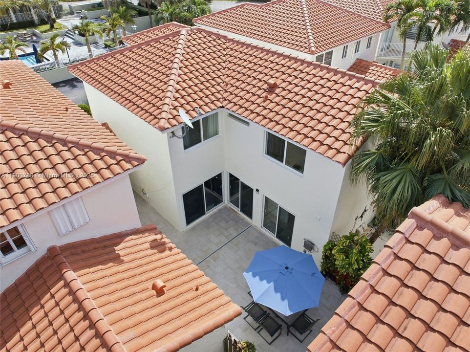 Active With Contract: $539,000 (5 beds, 2 baths, 1790 Square Feet)