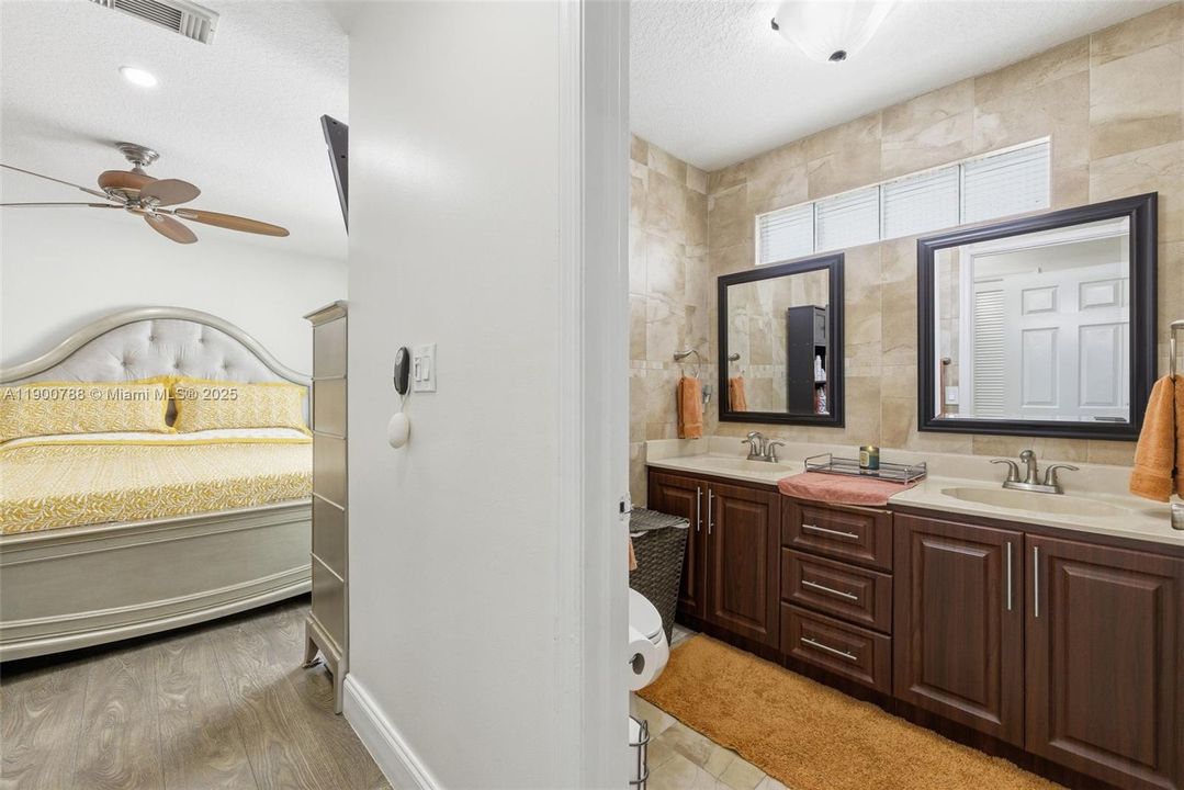 Active With Contract: $539,000 (5 beds, 2 baths, 1790 Square Feet)