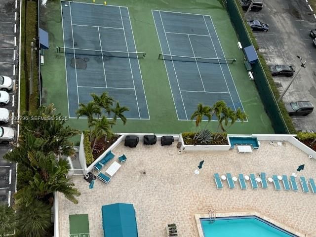 For Rent: $2,800 (2 beds, 2 baths, 1233 Square Feet)