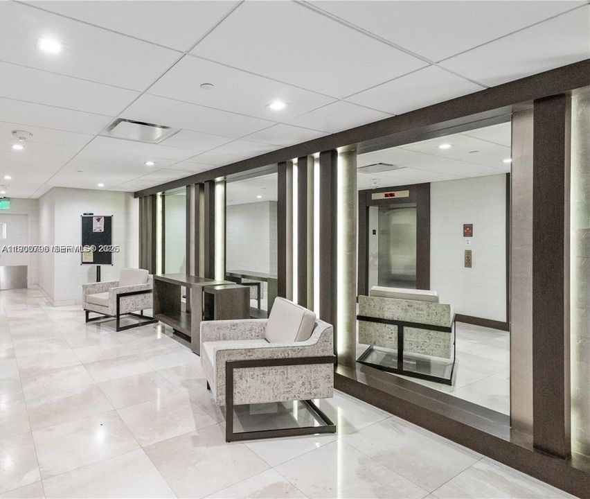 For Rent: $2,800 (2 beds, 2 baths, 1233 Square Feet)