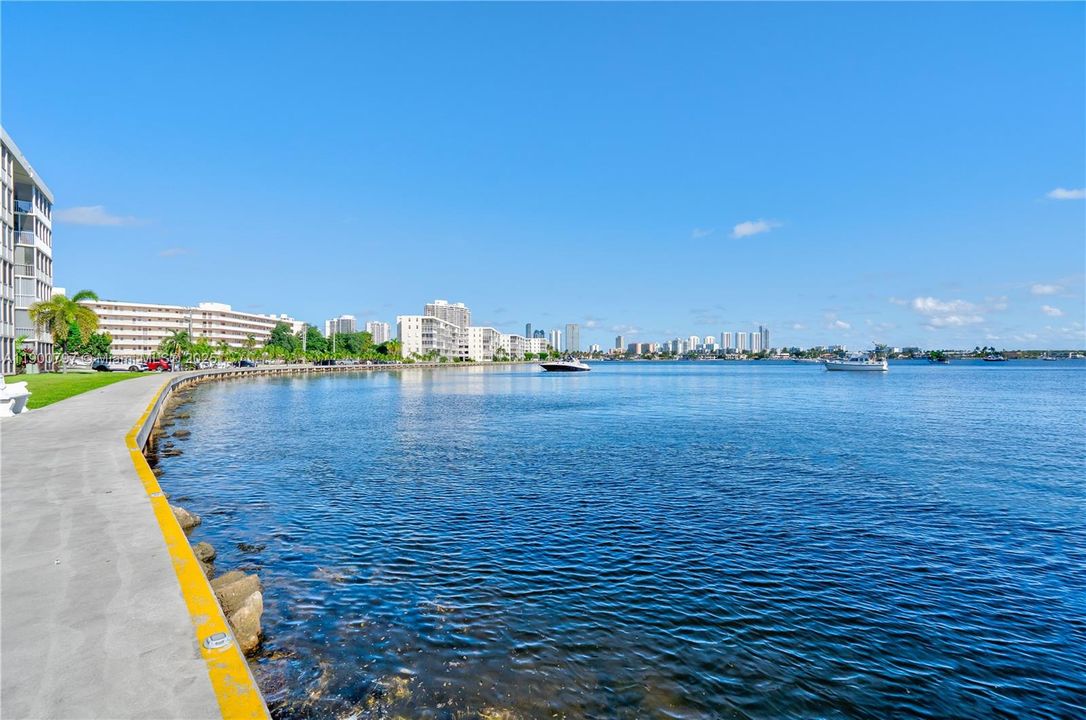 待售: $169,900 (1 贝兹, 1 浴室, 768 平方英尺)