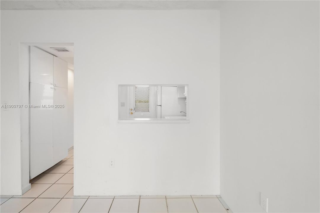 待售: $169,900 (1 贝兹, 1 浴室, 768 平方英尺)