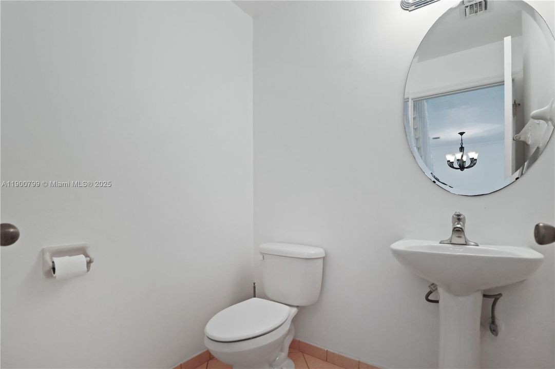 For Sale: $440,000 (3 beds, 2 baths, 1754 Square Feet)