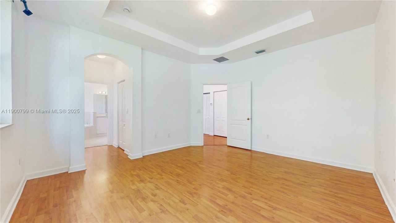 For Sale: $440,000 (3 beds, 2 baths, 1754 Square Feet)