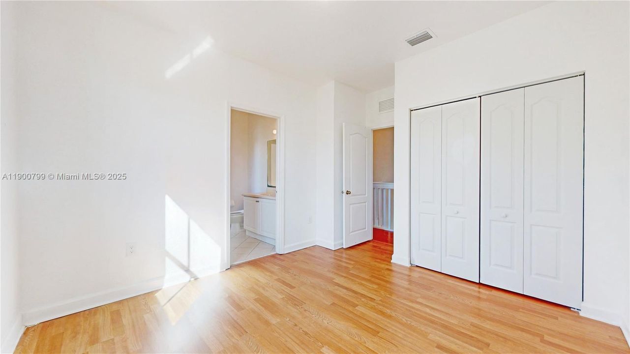 For Sale: $440,000 (3 beds, 2 baths, 1754 Square Feet)