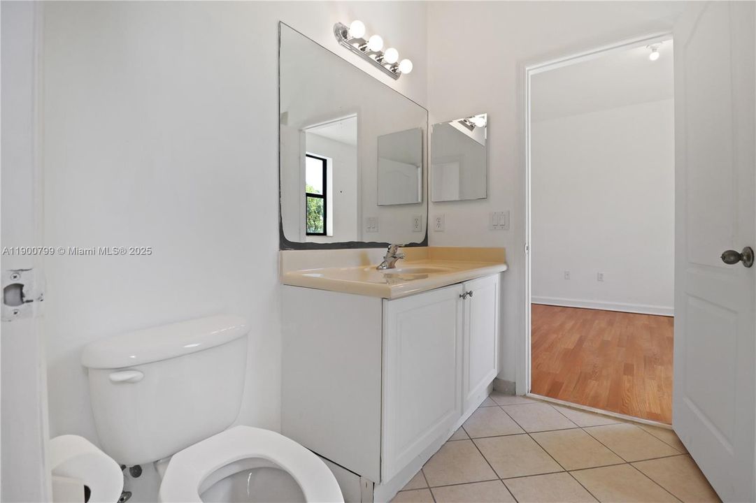 For Sale: $440,000 (3 beds, 2 baths, 1754 Square Feet)