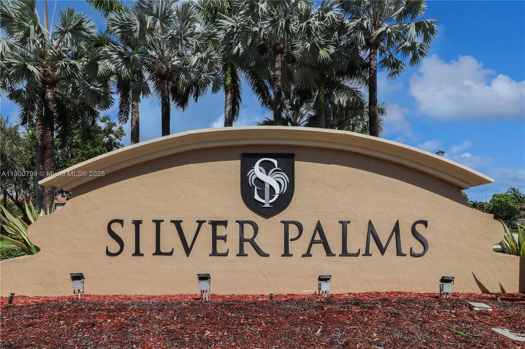 For Sale: $440,000 (3 beds, 2 baths, 1754 Square Feet)