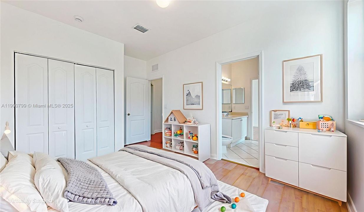 For Sale: $440,000 (3 beds, 2 baths, 1754 Square Feet)