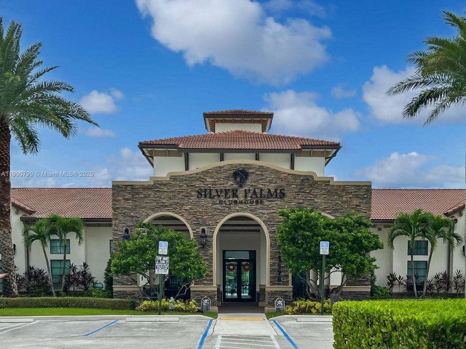 For Sale: $440,000 (3 beds, 2 baths, 1754 Square Feet)