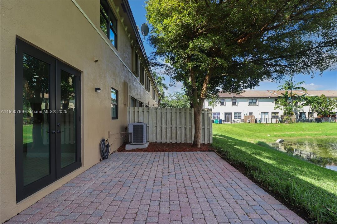 For Sale: $440,000 (3 beds, 2 baths, 1754 Square Feet)