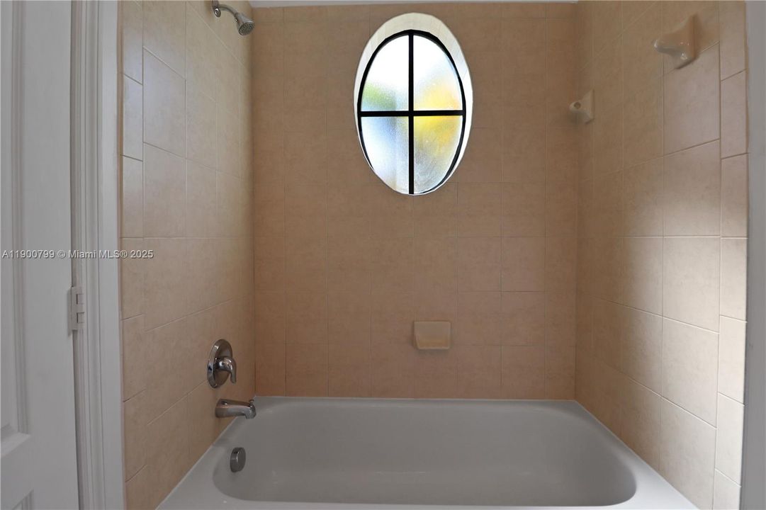 For Sale: $440,000 (3 beds, 2 baths, 1754 Square Feet)