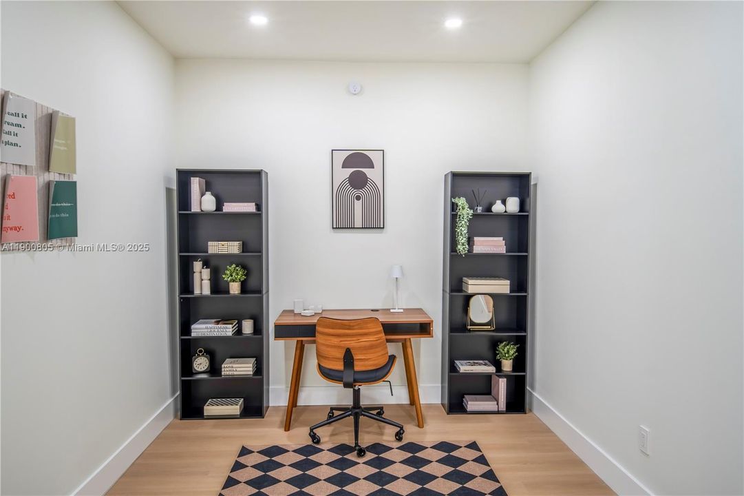 Active With Contract: $549,900 (3 beds, 2 baths, 2115 Square Feet)