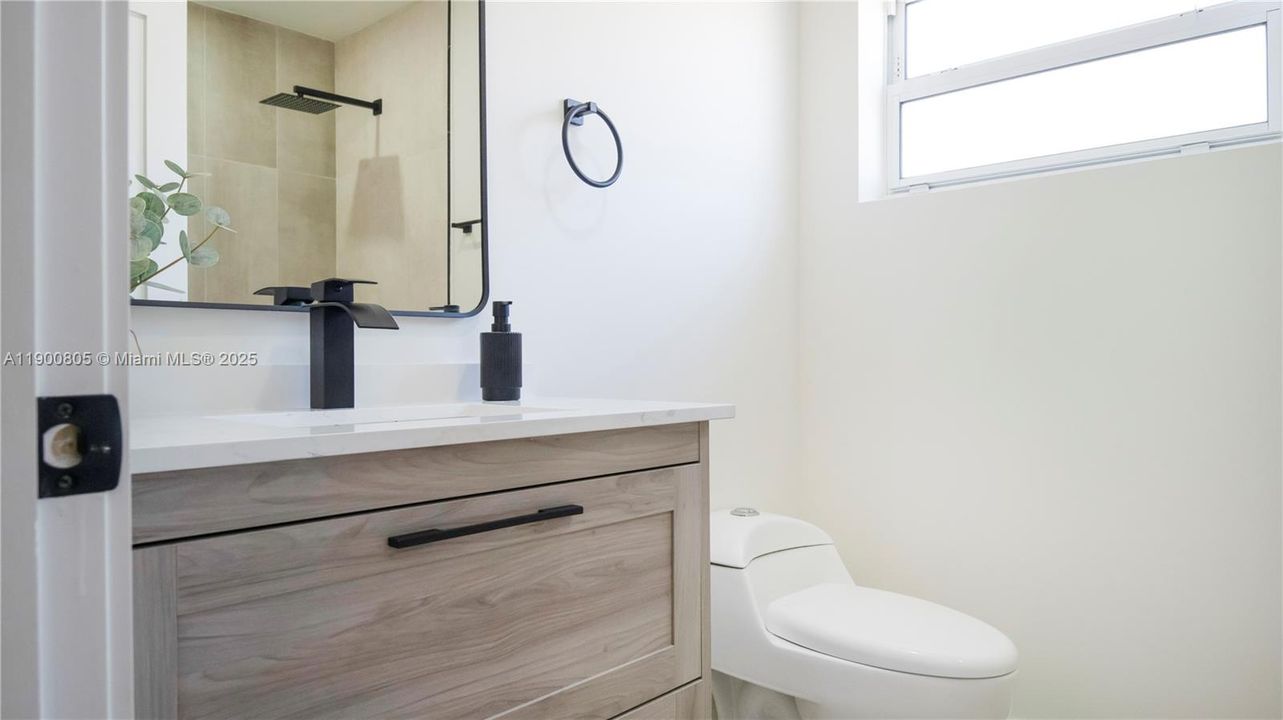 Active With Contract: $549,900 (3 beds, 2 baths, 2115 Square Feet)