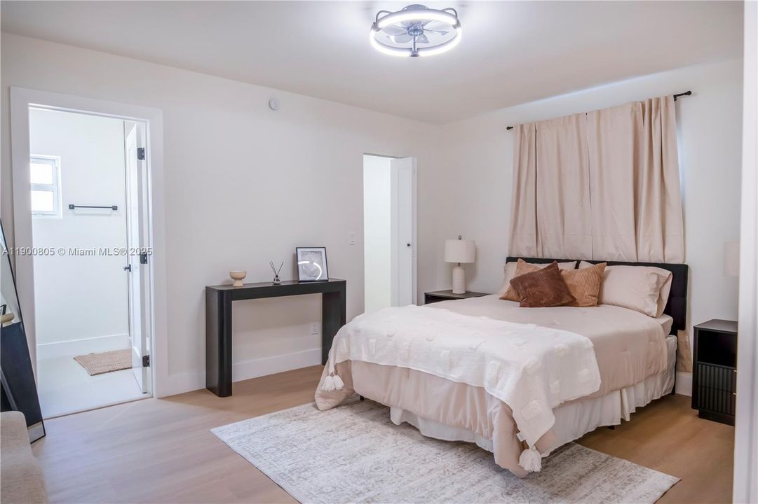 Active With Contract: $549,900 (3 beds, 2 baths, 2115 Square Feet)