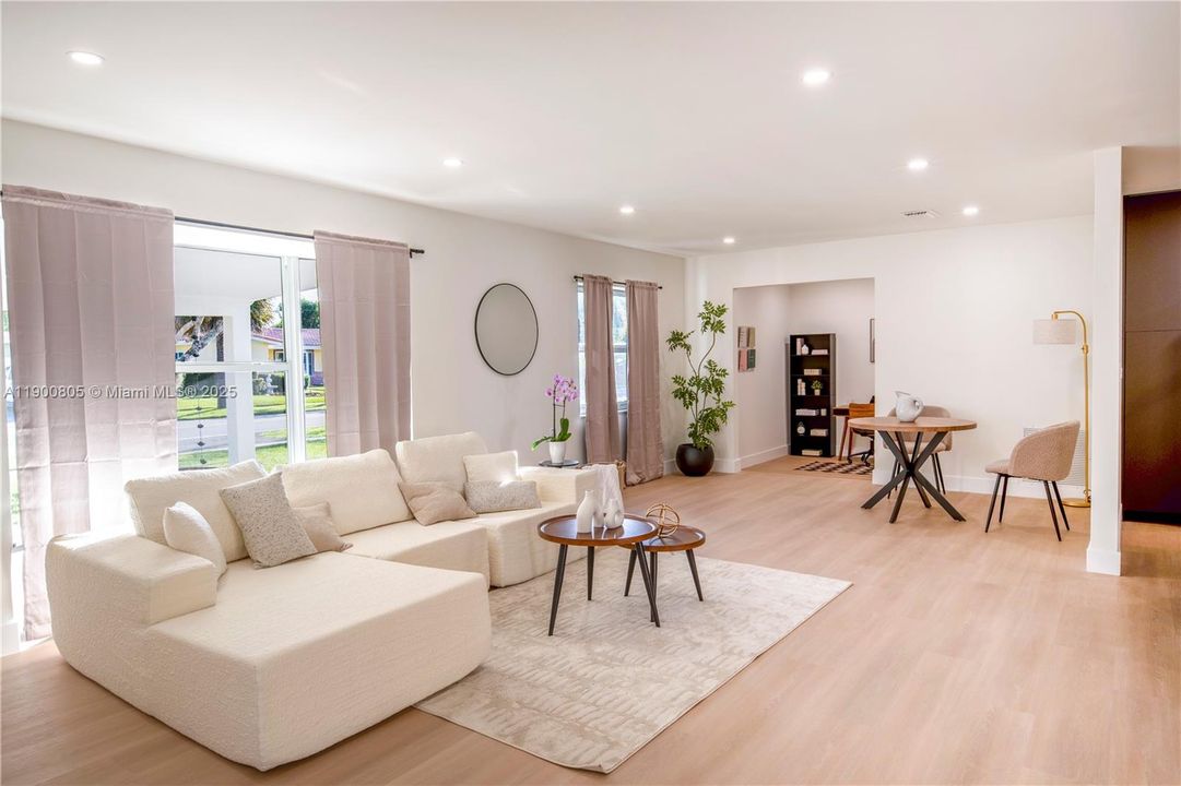 Active With Contract: $549,900 (3 beds, 2 baths, 2115 Square Feet)