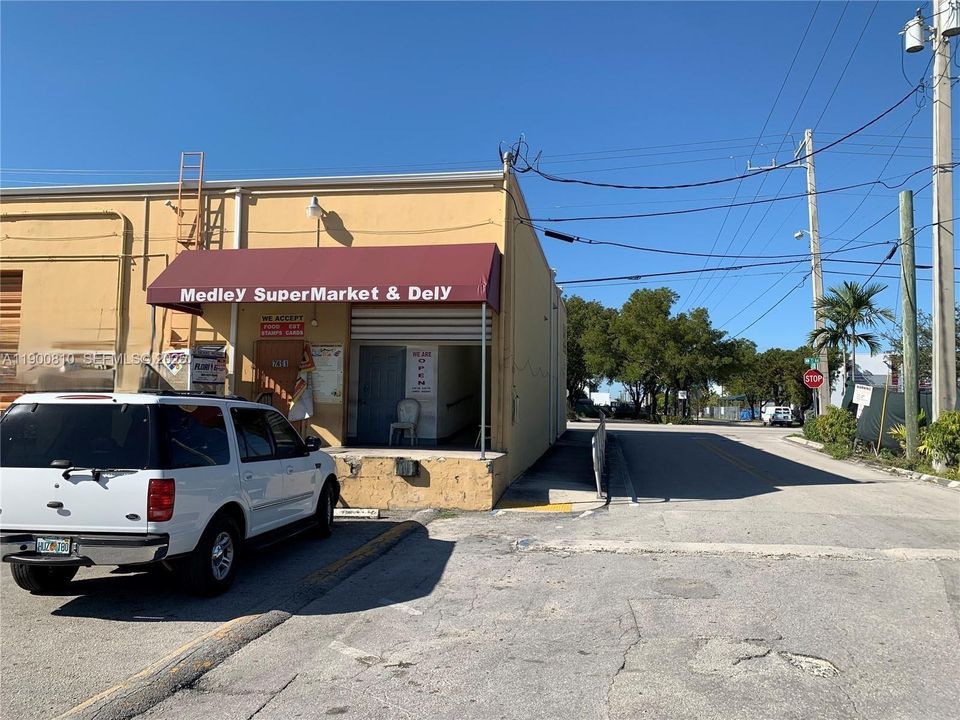 For Rent: $2,400 (0 beds, 0 baths, 0 Square Feet)