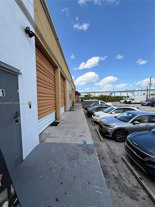 For Rent: $2,400 (0 beds, 0 baths, 0 Square Feet)