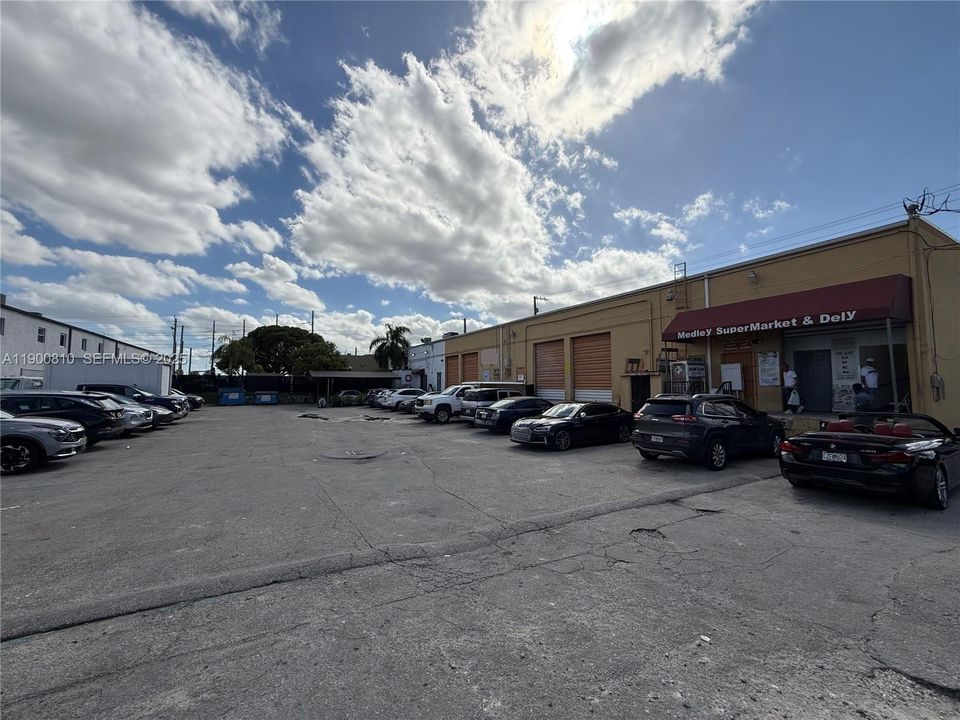 For Rent: $2,400 (0 beds, 0 baths, 0 Square Feet)