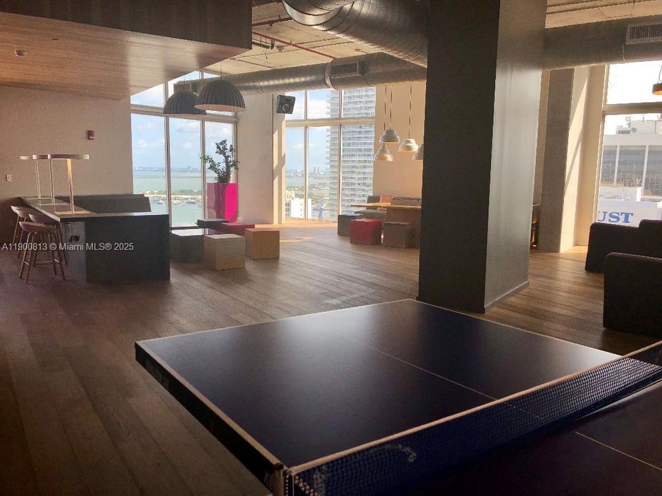 出租: $2,250 (1 贝兹, 1 浴室, 533 平方英尺)