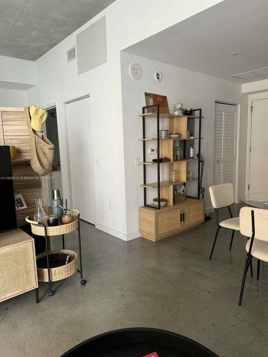 出租: $2,250 (1 贝兹, 1 浴室, 533 平方英尺)