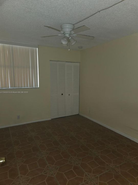 En Venta: $190,000 (2 camas, 2 baños, 920 Pies cuadrados)