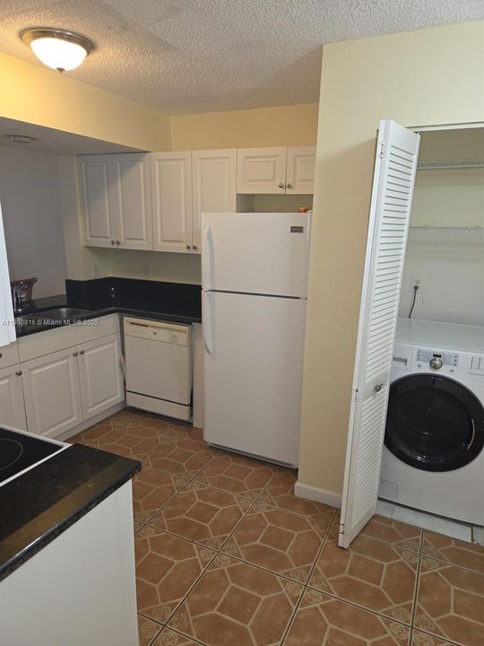 En Venta: $190,000 (2 camas, 2 baños, 920 Pies cuadrados)