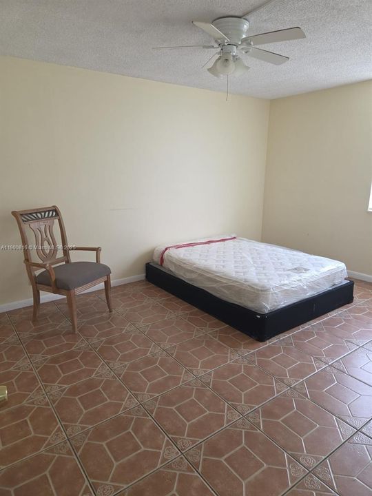 En Venta: $190,000 (2 camas, 2 baños, 920 Pies cuadrados)