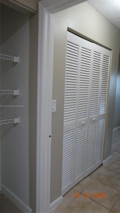 Recently Rented: $3,900 (3 beds, 2 baths, 2264 Square Feet)