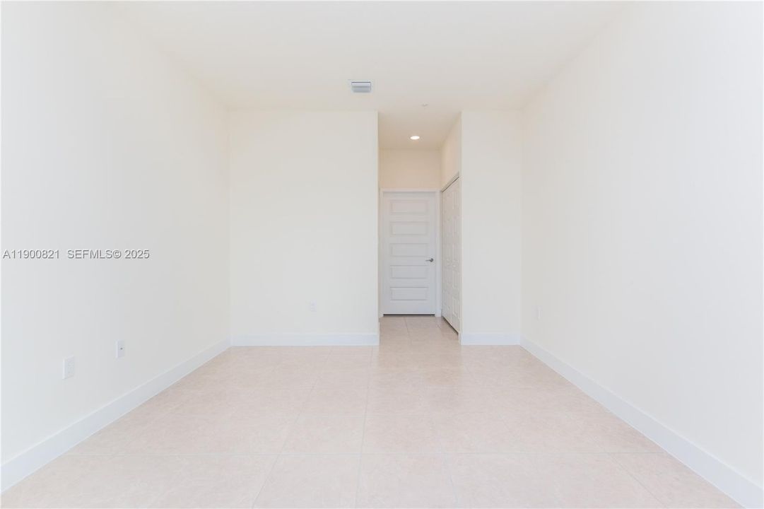 For Rent: $2,400 (1 beds, 1 baths, 0 Square Feet)