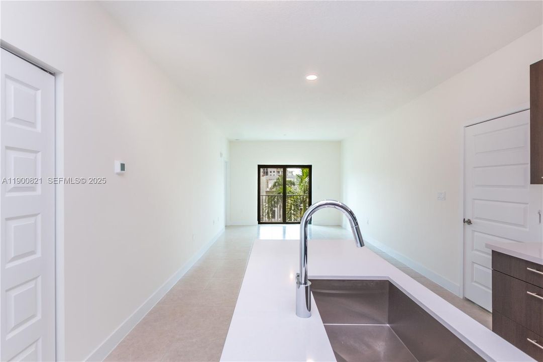 For Rent: $2,400 (1 beds, 1 baths, 0 Square Feet)