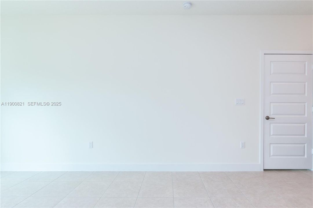 For Rent: $2,400 (1 beds, 1 baths, 0 Square Feet)