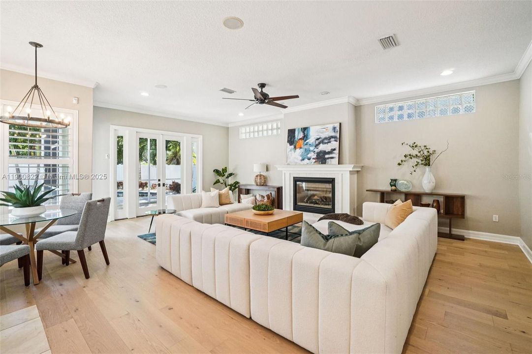 待售: $1,975,000 (5 贝兹, 3 浴室, 3115 平方英尺)