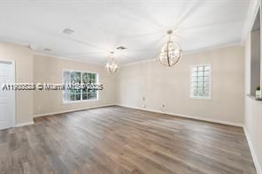 Activo con contrato: $3,450 (3 camas, 2 baños, 1681 Pies cuadrados)