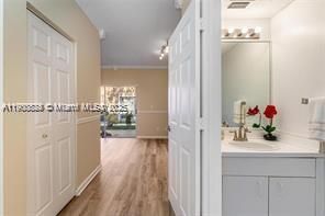 Activo con contrato: $3,450 (3 camas, 2 baños, 1681 Pies cuadrados)