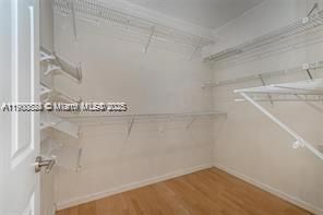 Activo con contrato: $3,450 (3 camas, 2 baños, 1681 Pies cuadrados)