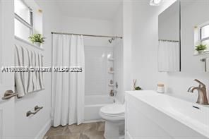 Activo con contrato: $3,450 (3 camas, 2 baños, 1681 Pies cuadrados)